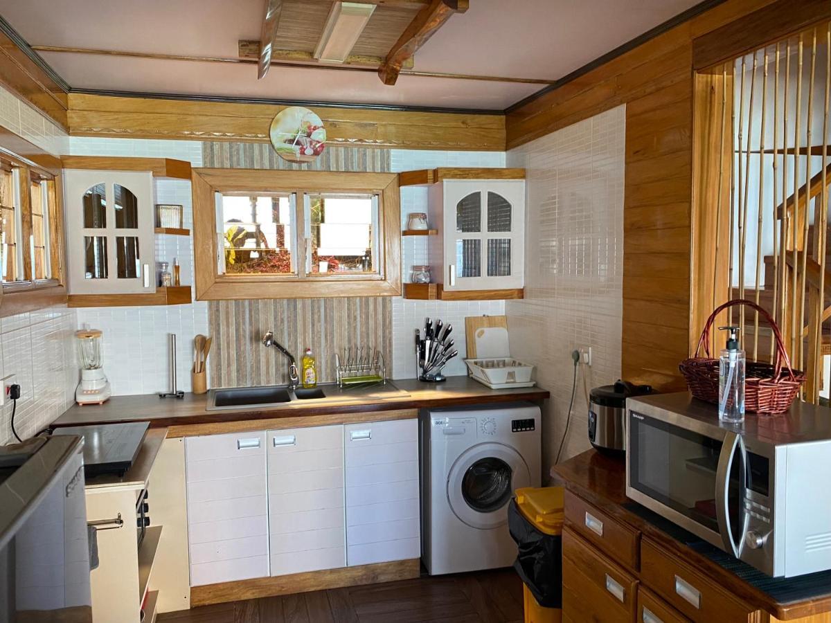 Mouggae Blues Villas Beau Vallon  Exteriör bild