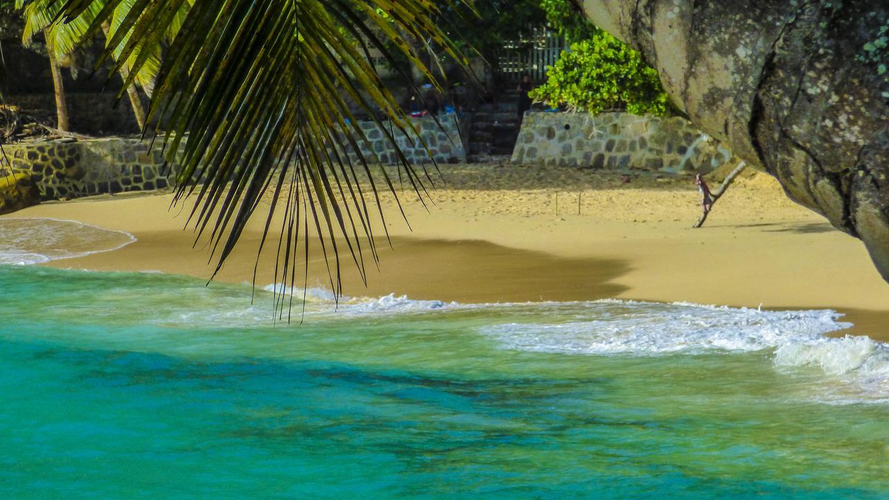 Mouggae Blues Villas Beau Vallon  Exteriör bild