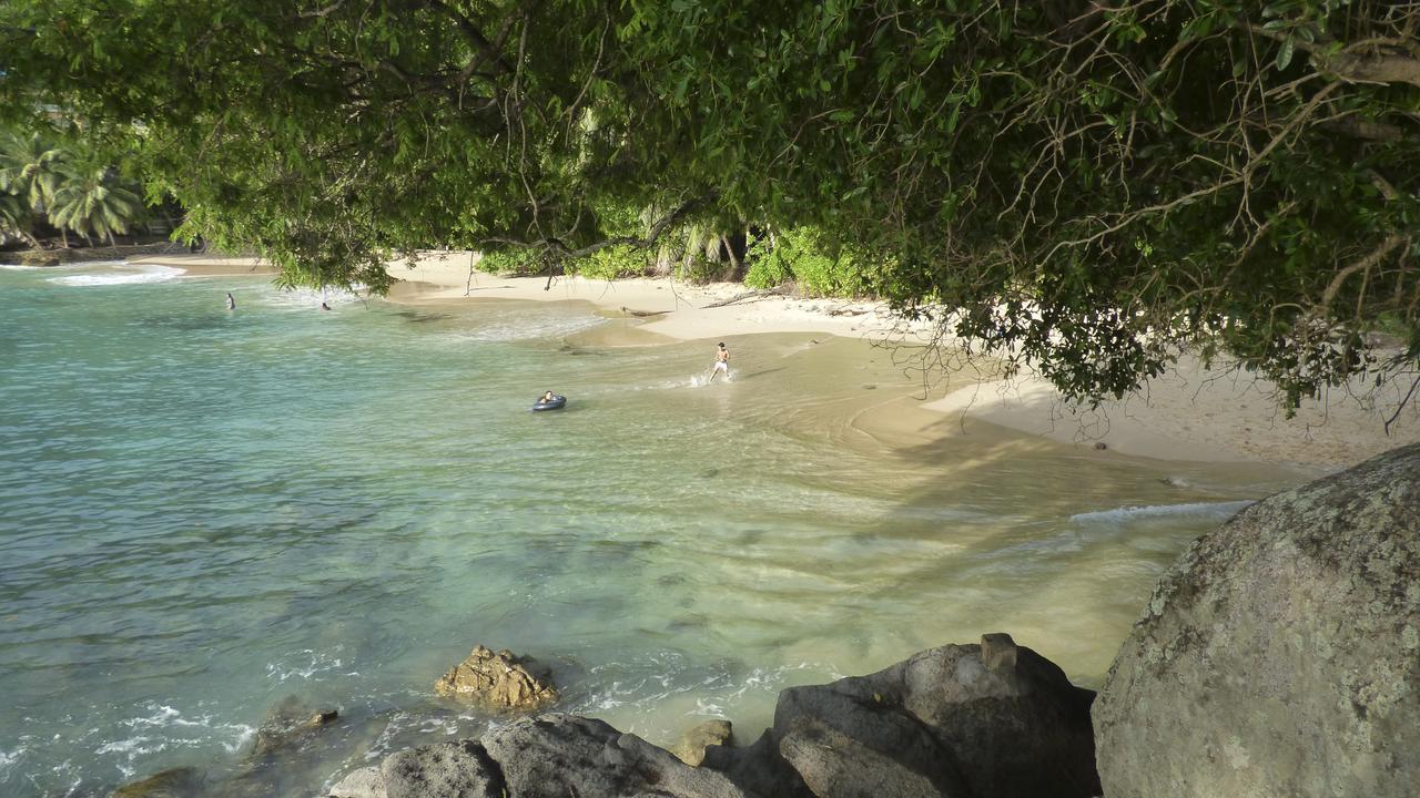 Mouggae Blues Villas Beau Vallon  Exteriör bild