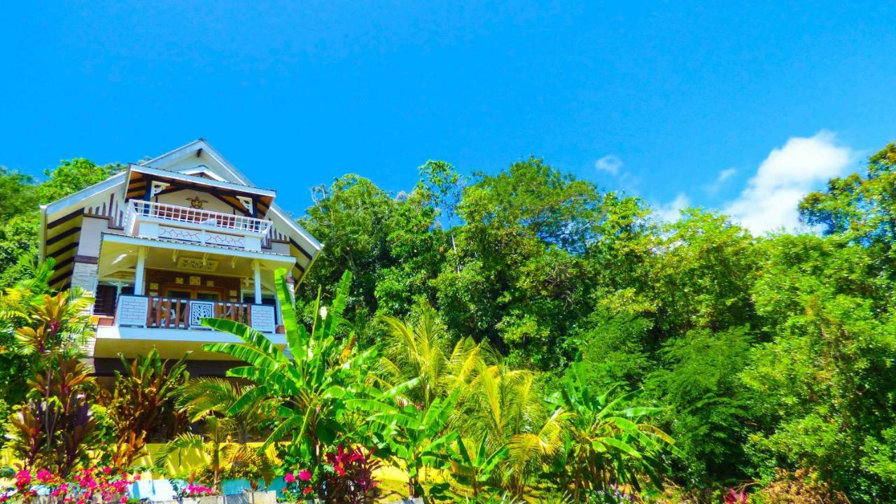 Mouggae Blues Villas Beau Vallon  Exteriör bild